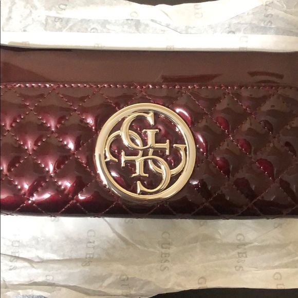 Guess Portable Purse - Picture 2 of 5